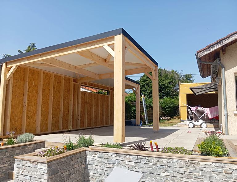 abri structure bois pour jardin